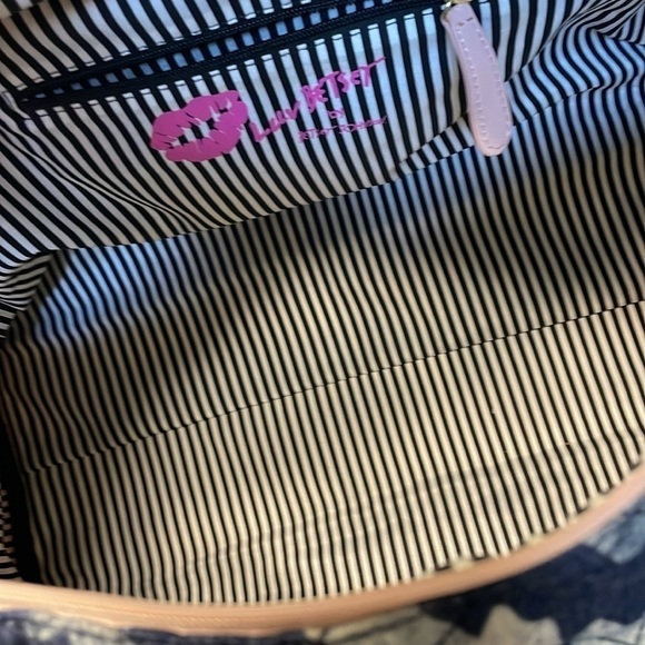 Betsey Johnson Rare Blue Camo and Pink Trim Weekender Duffel Bag - Picture 6 of 13